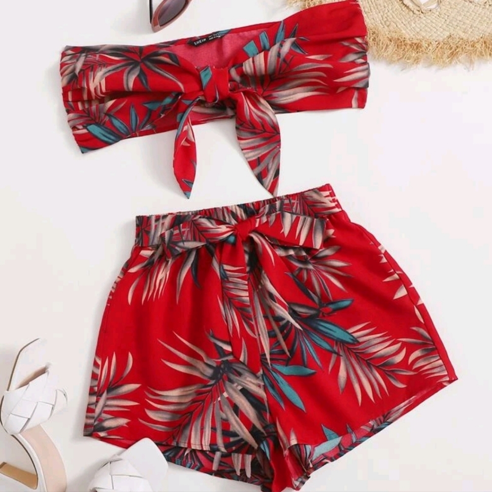 Red Tie Front Tropical Tube Top & Shorts Set Small